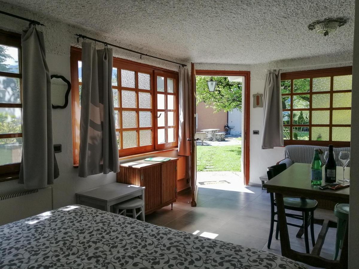 Casetta Del Molo Mandello del Lario Buitenkant foto